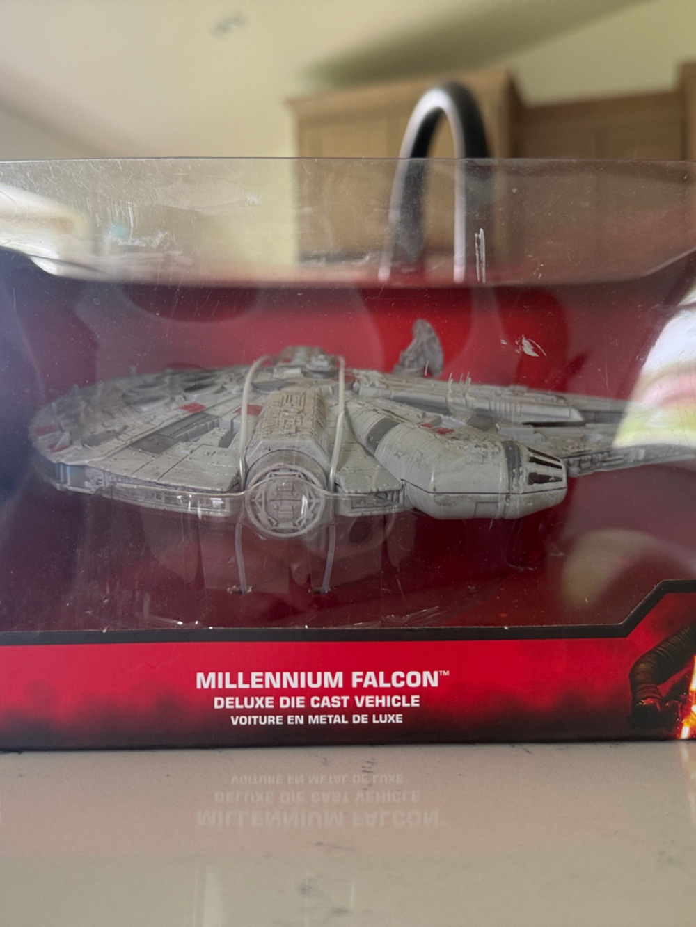 Star Wars Millennium Falcon Deluxe Die Cast Vehicle